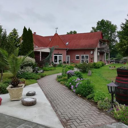 Bed and Breakfast Hartmann Panzio Barcs Zewnętrze zdjęcie