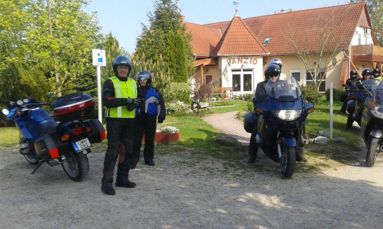 Bed and Breakfast Hartmann Panzio Barcs Zewnętrze zdjęcie