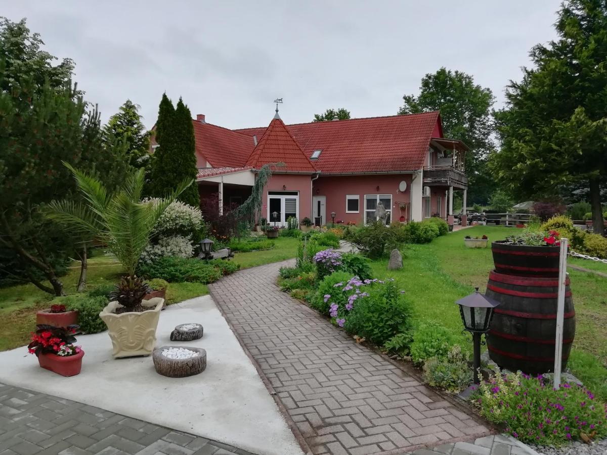 Bed and Breakfast Hartmann Panzio Barcs Zewnętrze zdjęcie